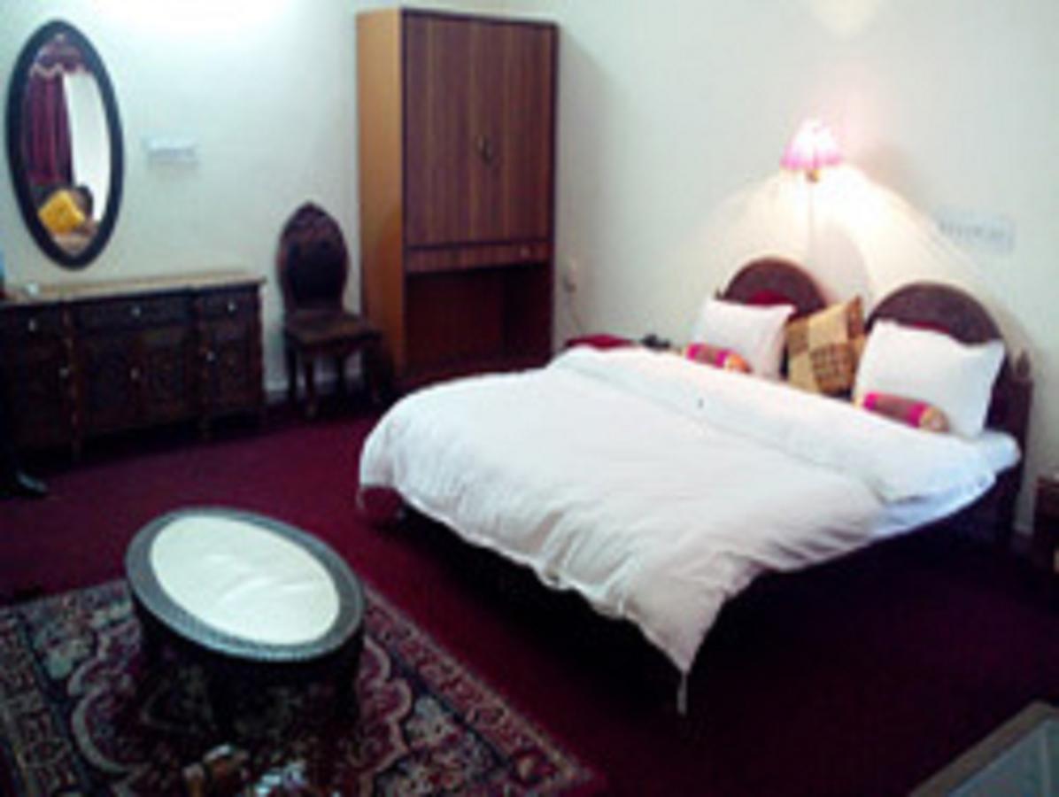 Hotel Padmini Chittorgarh Zewnętrze zdjęcie